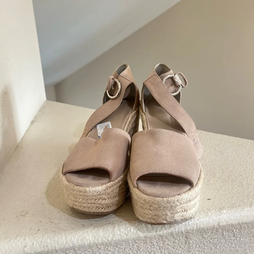 Marc Fisher Alita cream Espadrille Platform Wedge Sandals Size 10 Summer Chic‎
